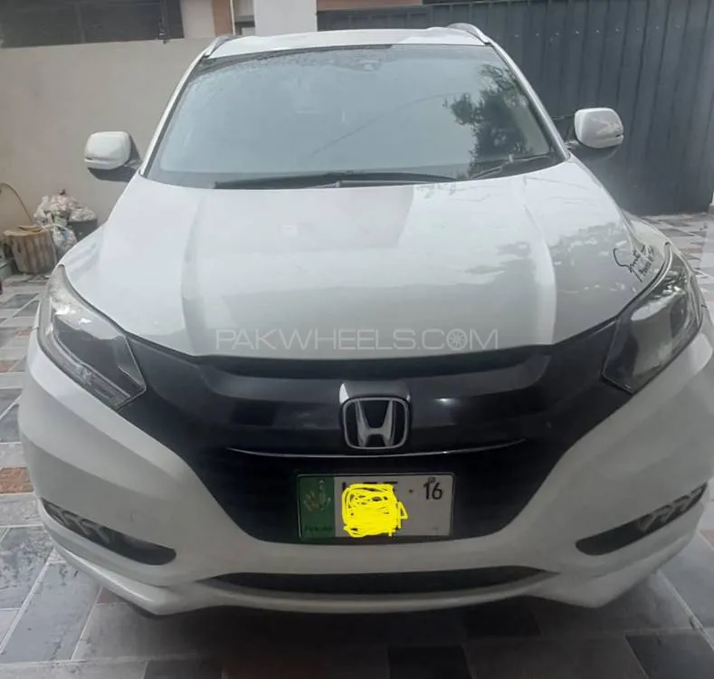 Honda Vezel 2015 for Sale in Lahore Image-1