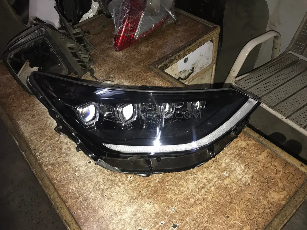Hyundai Sonata Headlight  Image-1