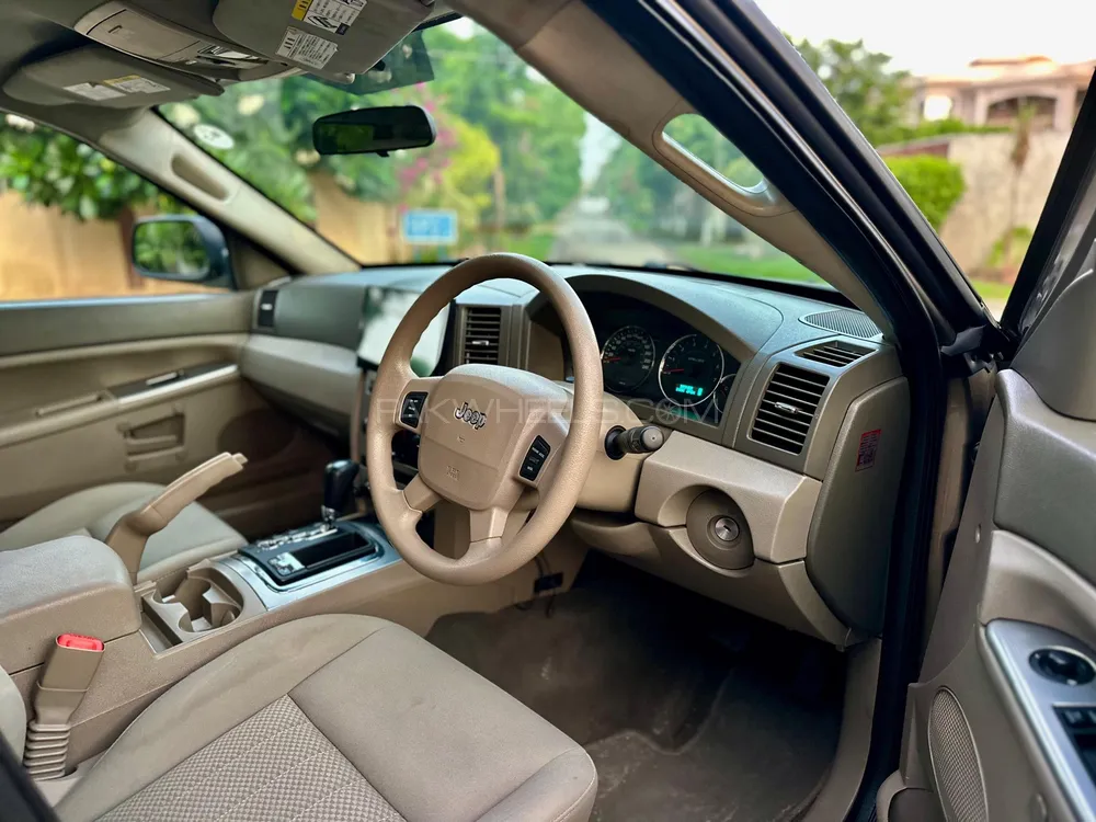 Jeep Cherokee 2006 for Sale in Lahore Jeep Cherokee 2006 for Sale in Lahore Image-9