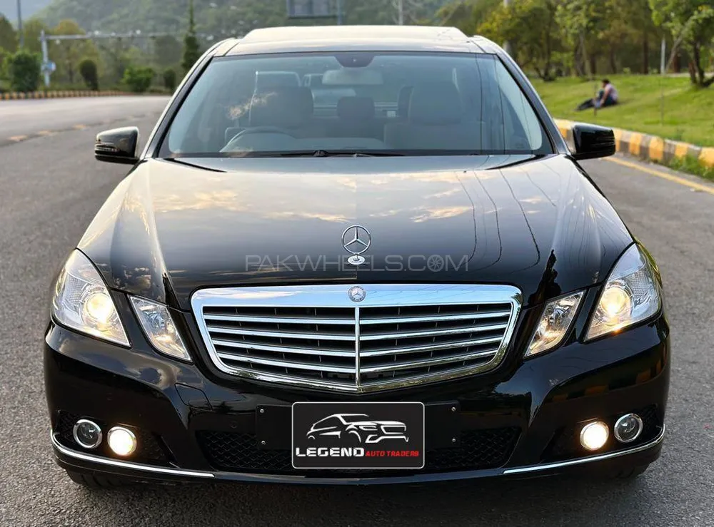Mercedes Benz E Class 2011 for Sale in Islamabad Image-1