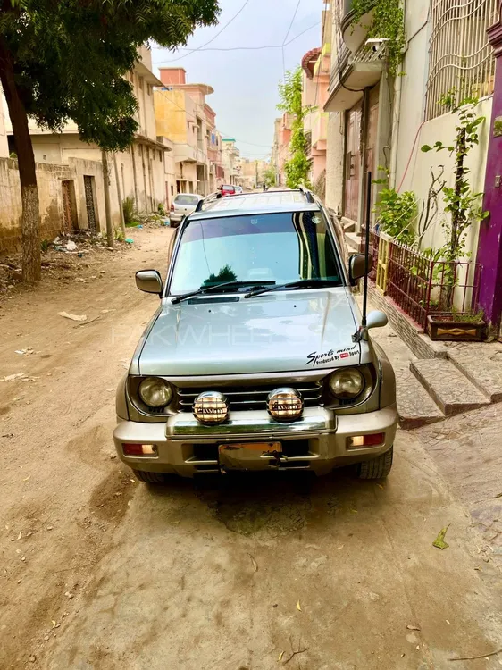 Mitsubishi Pajero Junior 1997 for Sale in Karachi Image-1