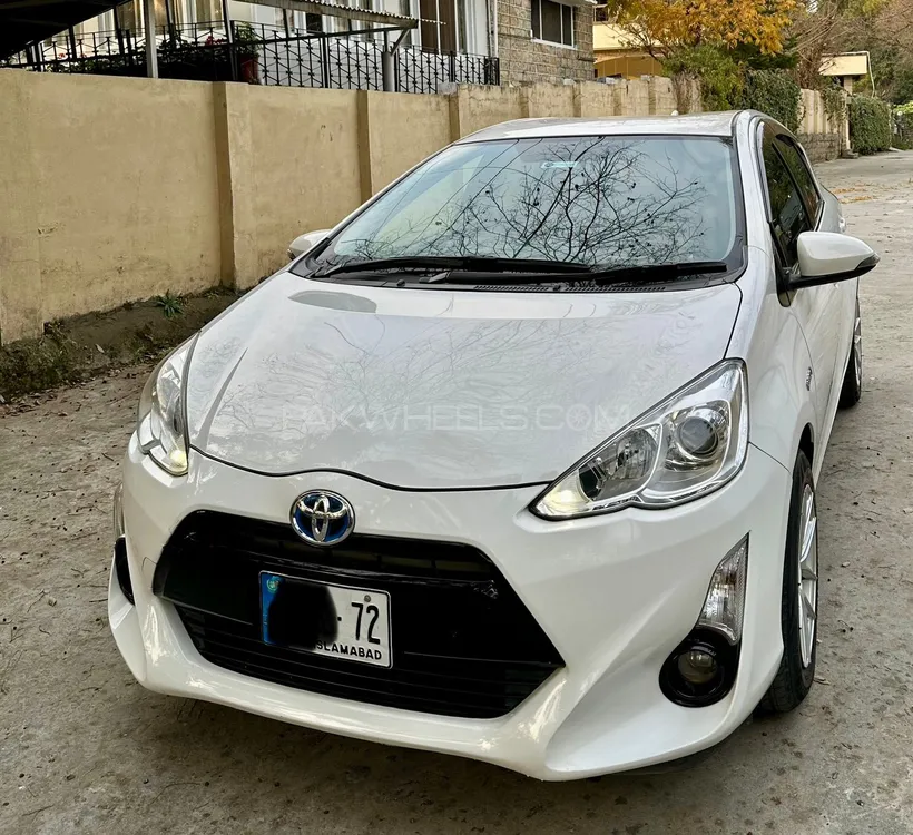 Toyota Aqua 2015 for Sale in Abbottabad Image-1