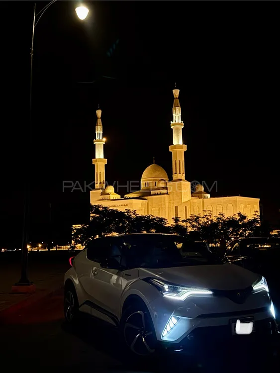 Toyota C-HR 2018 for Sale in Karachi Image-1