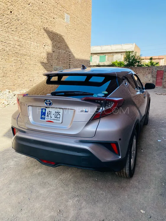 Toyota C-HR 2019 for Sale in Peshawar Image-1