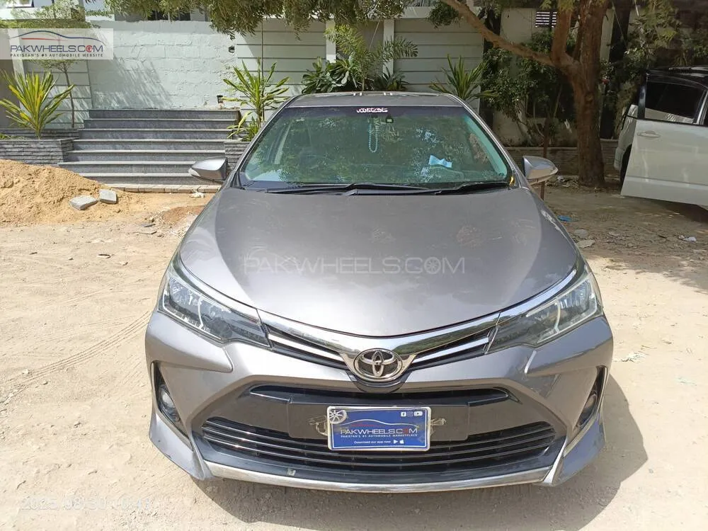 Toyota Corolla 2016 for Sale in Karachi Image-1