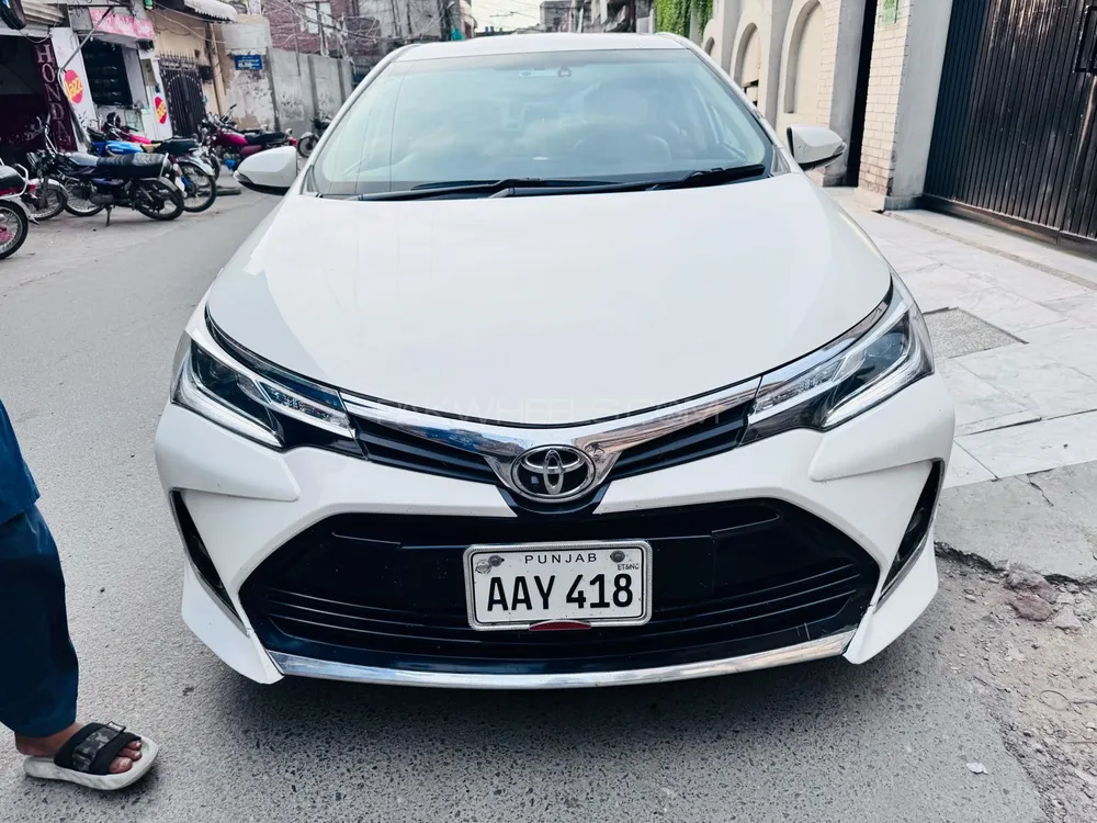 Toyota Corolla 2020 for Sale in Lahore Image-1