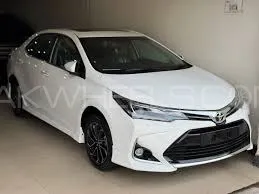 ٹویوٹا کرولا 2025 for Sale in رحیم یار خان Image-1