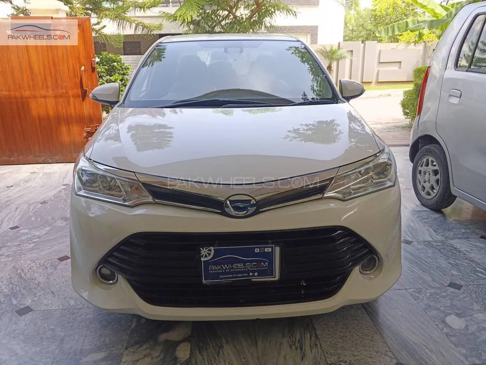Toyota Corolla Axio 2016 for Sale in Islamabad Image-1