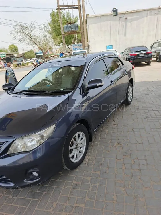 Toyota Corolla 2013 for Sale in Karachi Image-1