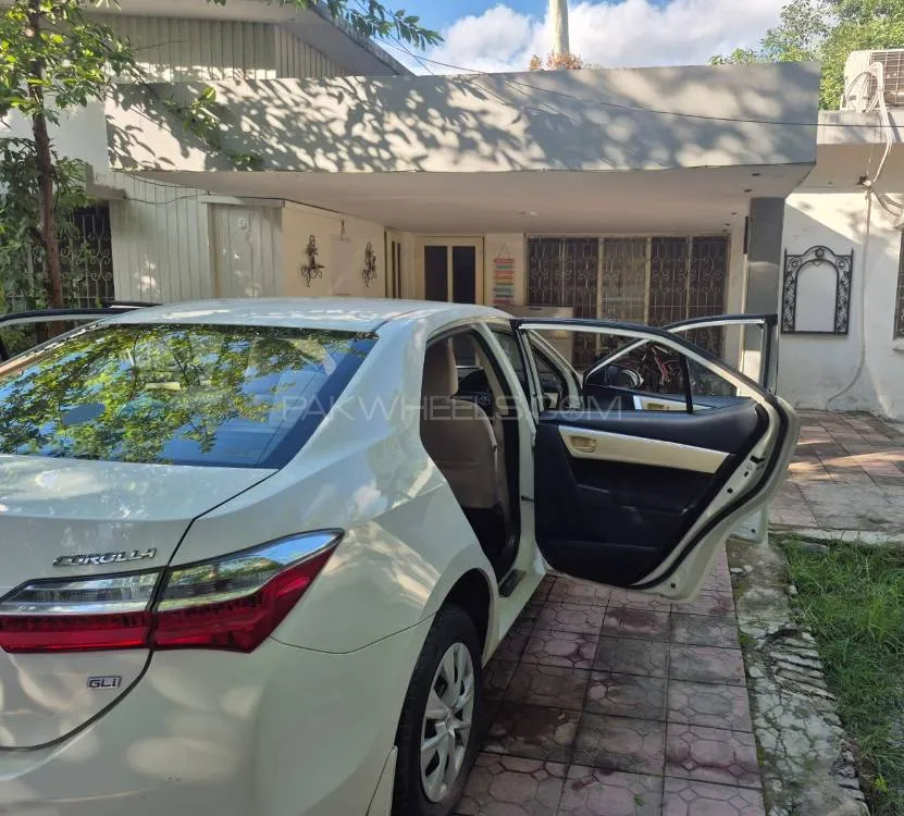 Toyota Corolla 2018 for Sale in Rawalpindi Image-1