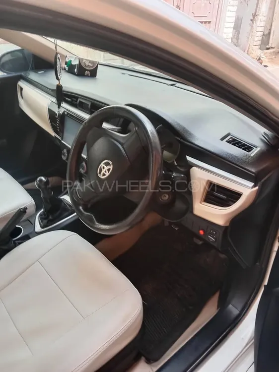 Toyota Corolla 2015 for Sale in Hyderabad Image-1