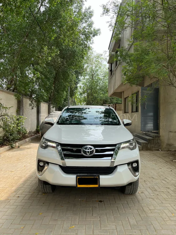 Toyota Fortuner 2018 for Sale in Karachi Image-1