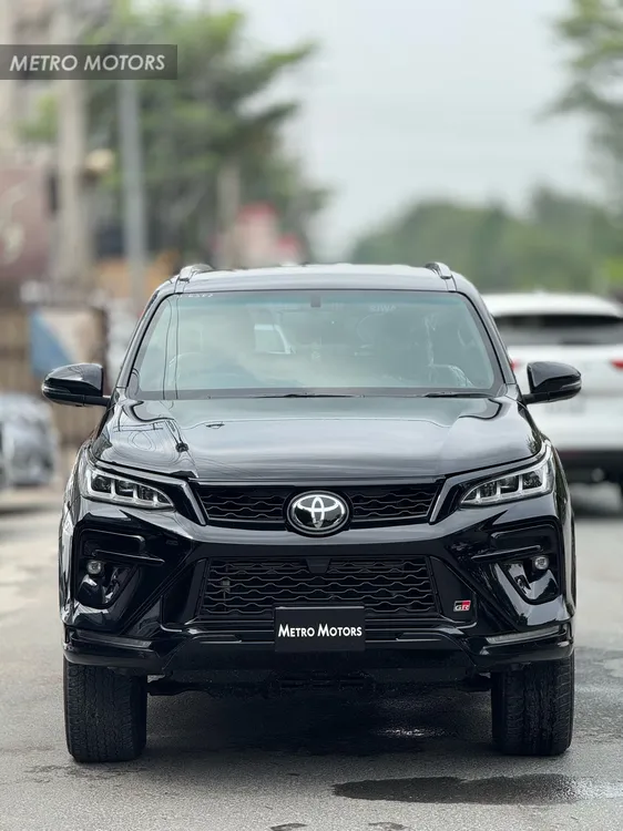 Toyota Fortuner 2023 for Sale in Lahore Image-1