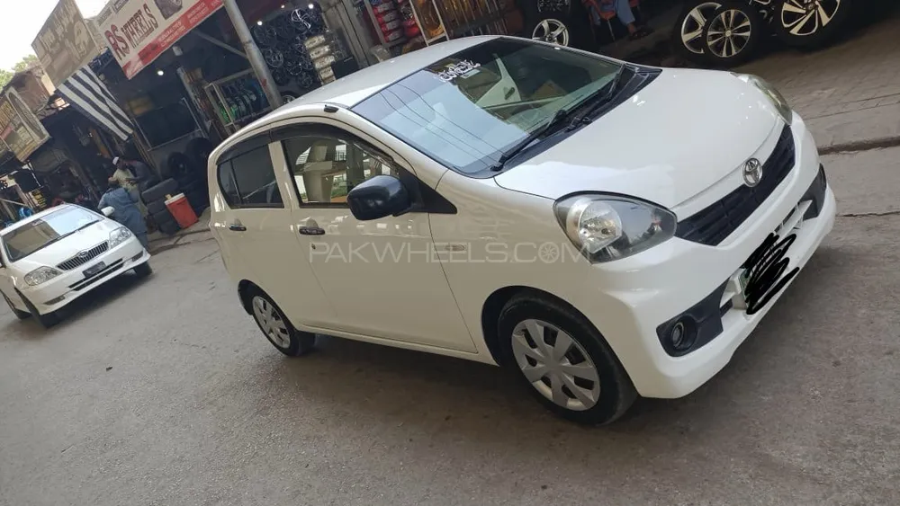 Toyota Pixis Epoch 2013 for Sale in Peshawar Image-1