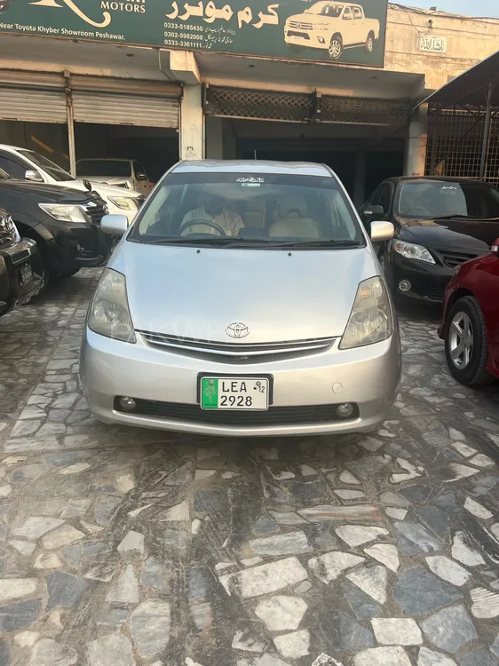 Toyota Prius 2006 for Sale in Peshawar Image-1