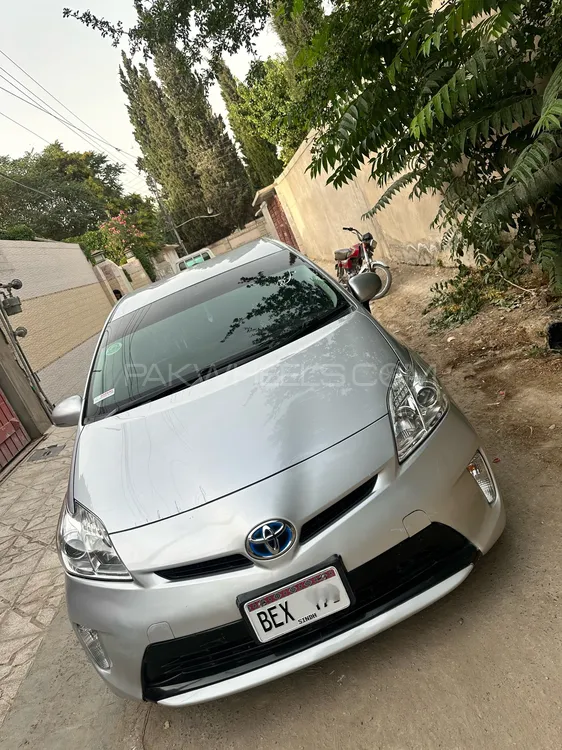 Toyota Prius 2012 for Sale in Karachi Image-1