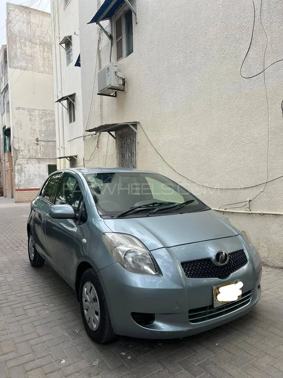 Toyota Vitz 2007 for Sale in Karachi Image-1