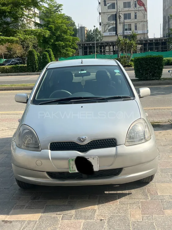 Toyota Vitz 1999 for Sale in Lahore Image-1