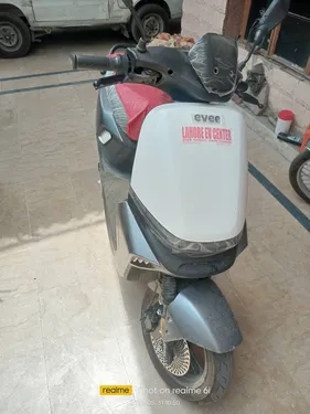 Evee S1 2025