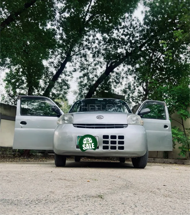 Daihatsu Esse 2010 for Sale in Lahore Image-1