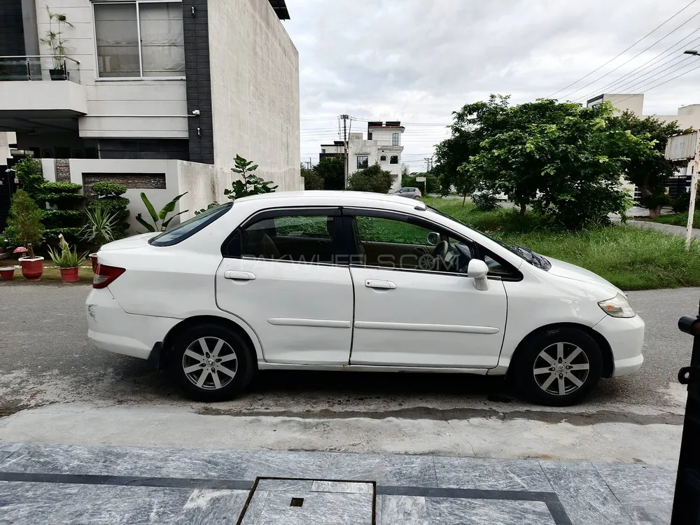 Honda City 2004 for Sale in Lahore Image-1