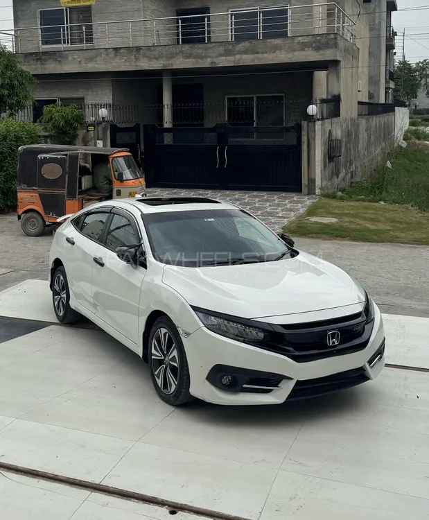 Honda Civic 2020 for Sale in Lahore Image-1