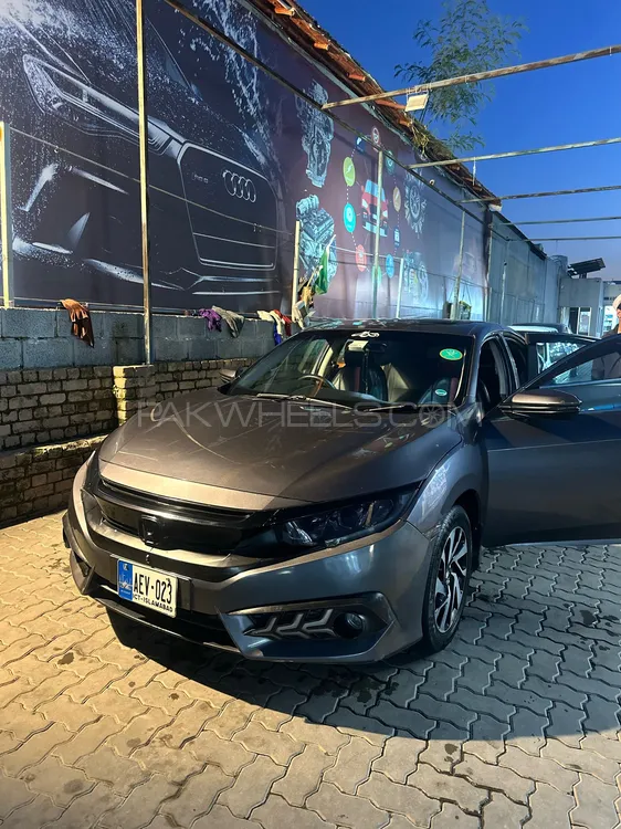 Honda Civic 2017 for Sale in Abbottabad Image-1