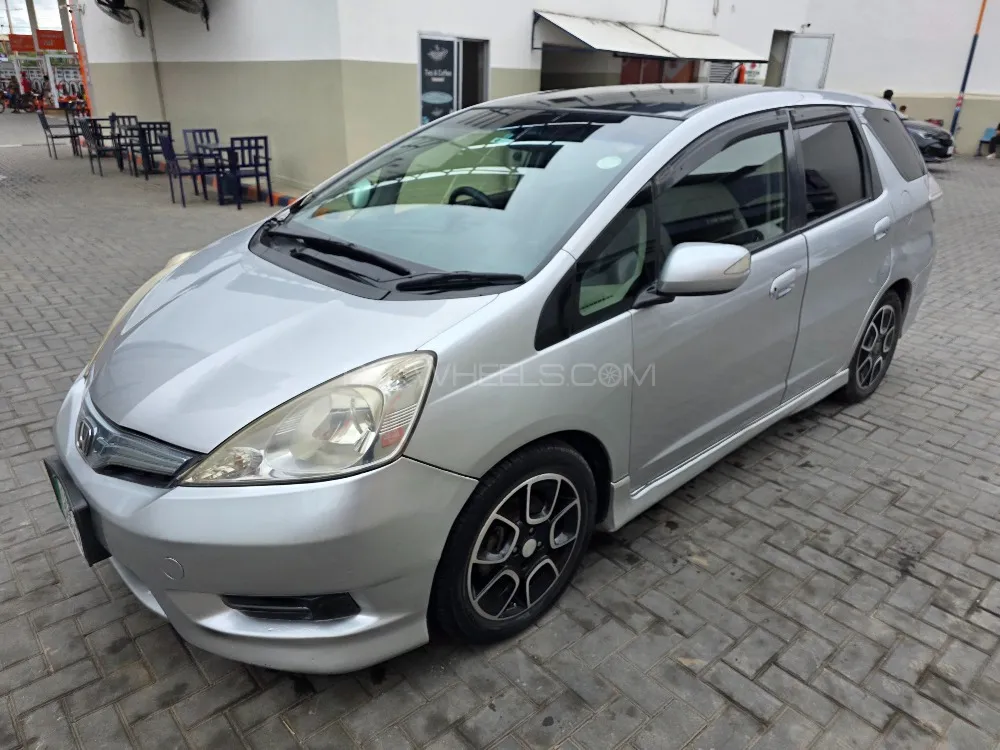 Honda Fit 2012 for Sale in Gujranwala Honda Fit 2012 for Sale in Gujranwala Image-3