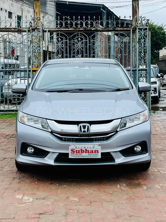 Honda Grace Hybrid 2020 for Sale in Gujranwala Image-1