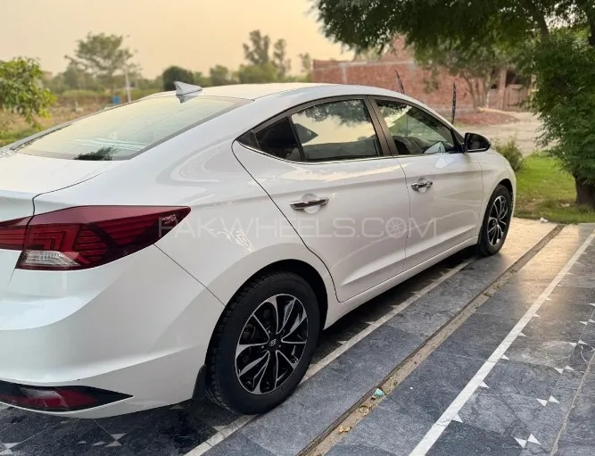 Hyundai Elantra 2022 for Sale in Lahore Image-1