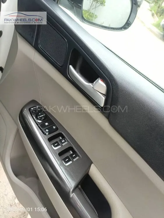 KIA Sportage 2020 for Sale in Karachi KIA Sportage 2020 for Sale in Karachi Image-12