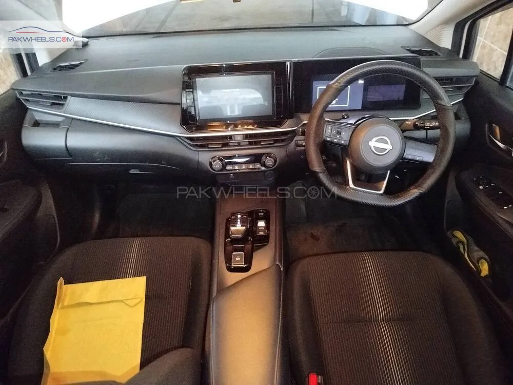 Nissan Note 2022 for Sale in Lahore Nissan Note 2022 for Sale in Lahore Image-10
