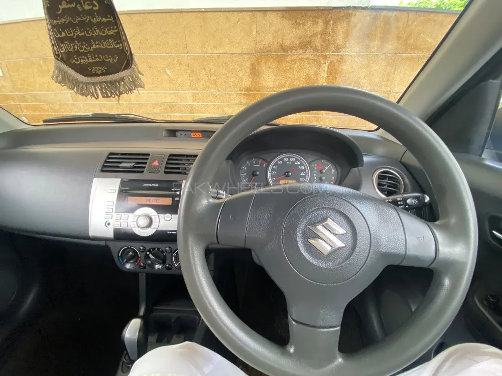 Suzuki Swift 2013 for Sale in Islamabad Image-1