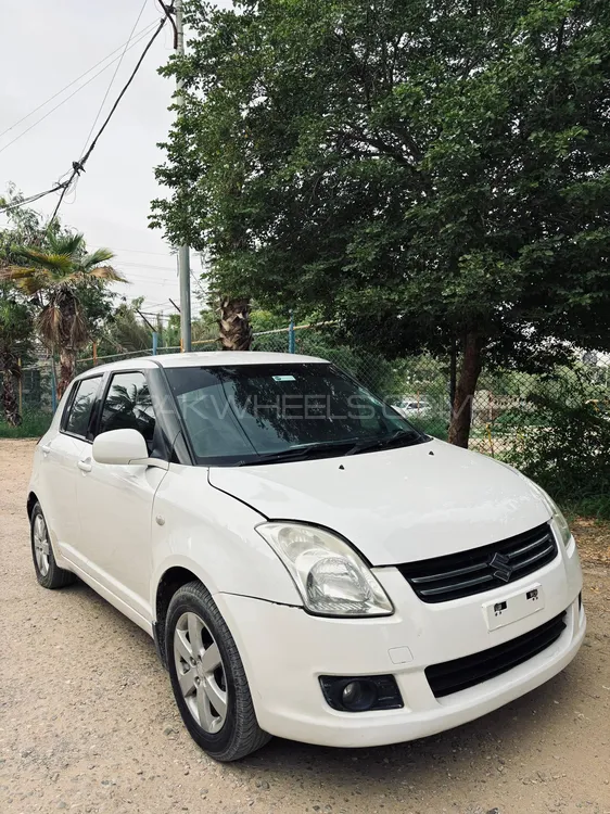 Suzuki Swift 2010 for Sale in Karachi Image-1