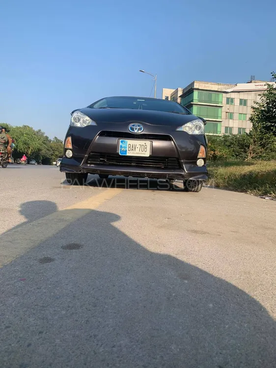 Toyota Aqua 2013 for Sale in Islamabad Image-1