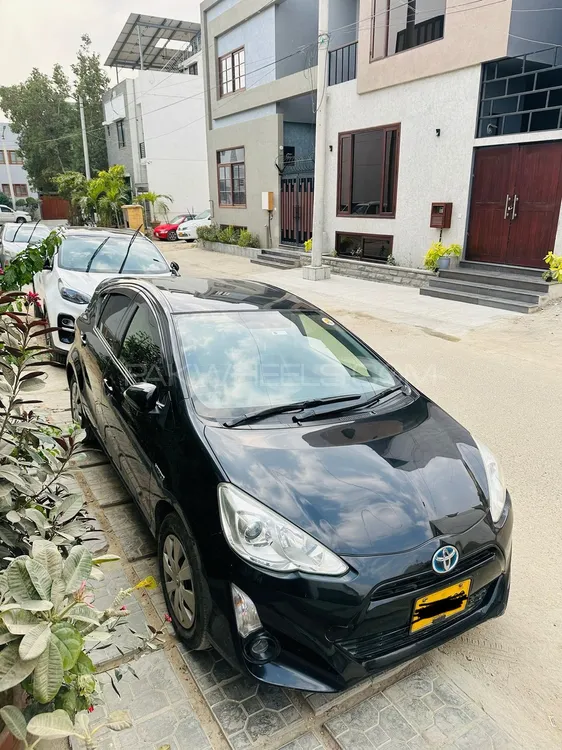 Toyota Aqua 2015 for Sale in Karachi Image-1