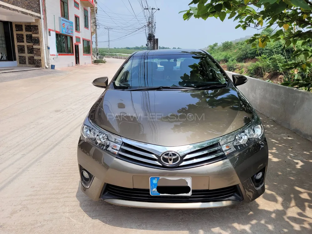 Toyota Corolla 2015 for Sale in Islamabad Image-1