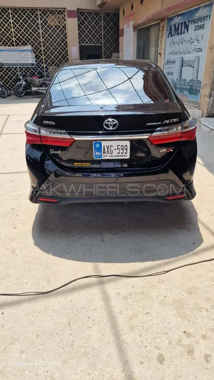 Toyota Corolla 2021 for Sale in Peshawar Image-1