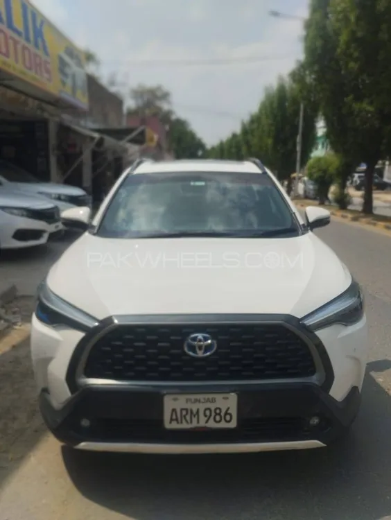 Toyota Corolla Cross 2024 for Sale in Bahawalpur Image-1