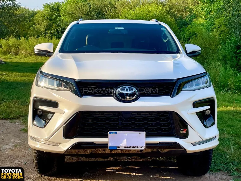 Toyota Fortuner 2024 for Sale in Islamabad Image-1