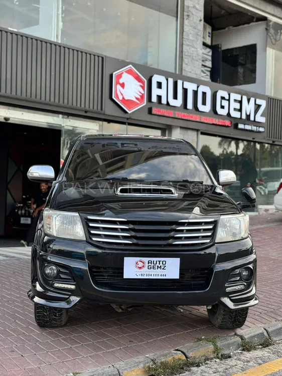 Toyota Hilux 2013 for Sale in Islamabad Image-1