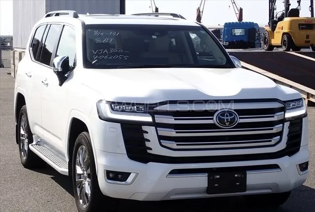 Toyota Land Cruiser 2022 for Sale in Jhelum Toyota Land Cruiser 2022 for Sale in Jhelum Image-3
