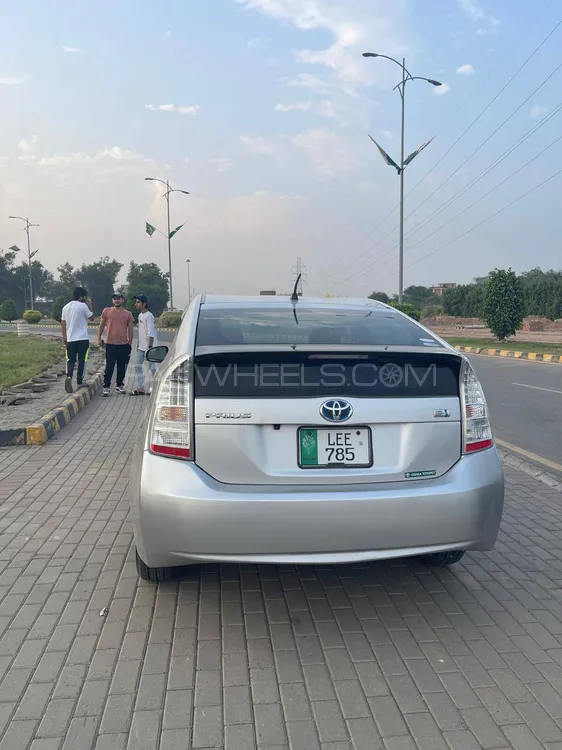 Toyota Prius 2010 for Sale in Lahore Image-1