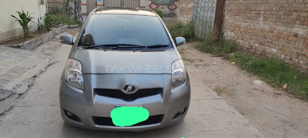 Toyota Vitz 2007 for Sale in Mansehra Image-1