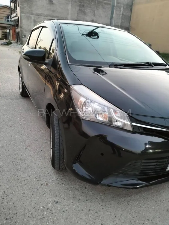 Toyota Vitz 2015 for Sale in Rawalpindi Image-1