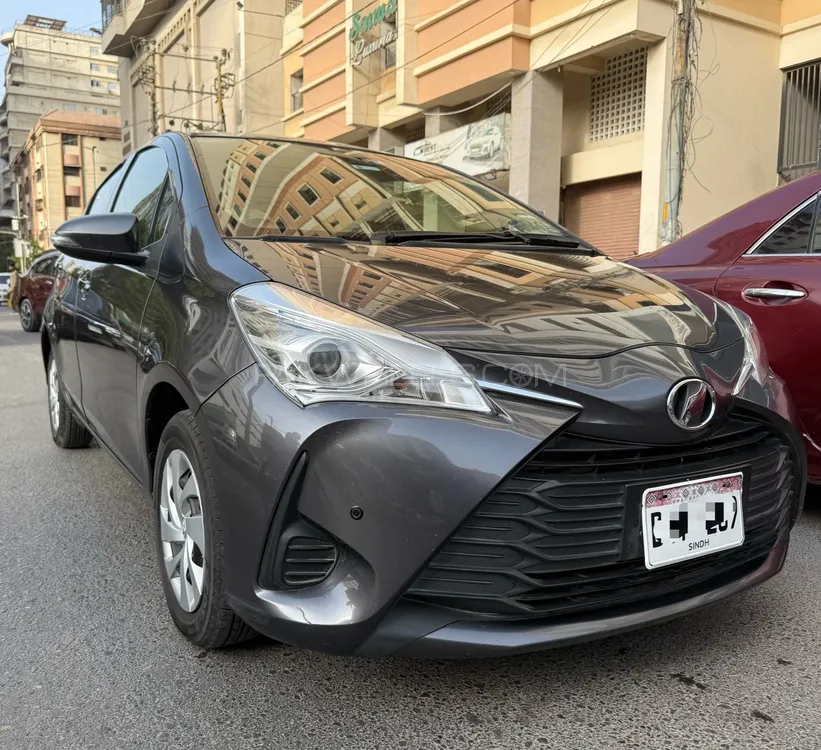 Toyota Vitz 2019 for Sale in Karachi Image-1