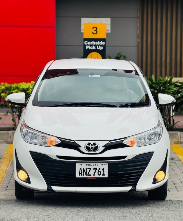 Toyota Yaris Sedan 2022 for Sale in Lahore Image-1