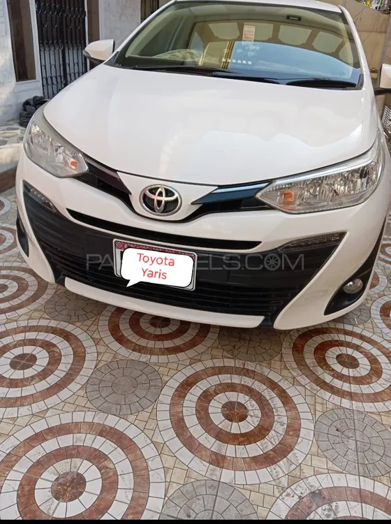 Toyota Yaris Sedan 2021 for Sale in Karachi Image-1