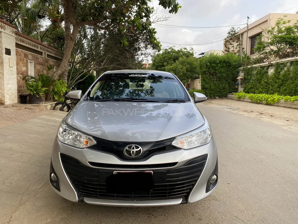 Toyota Yaris Sedan 2021 for Sale in Karachi Image-1