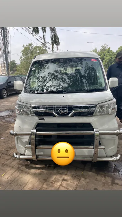 Daihatsu Atrai Wagon 2019 for Sale in Karachi Image-1